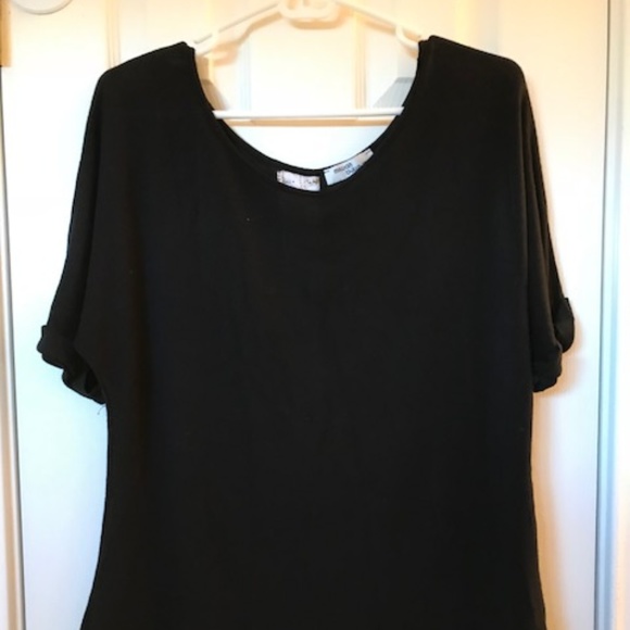 Short-Sleeve Top with Lace Back - Picture 2 of 3